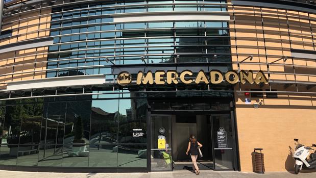 Mercadona destina 42 millones a transformar su red de tiendas en Sevilla