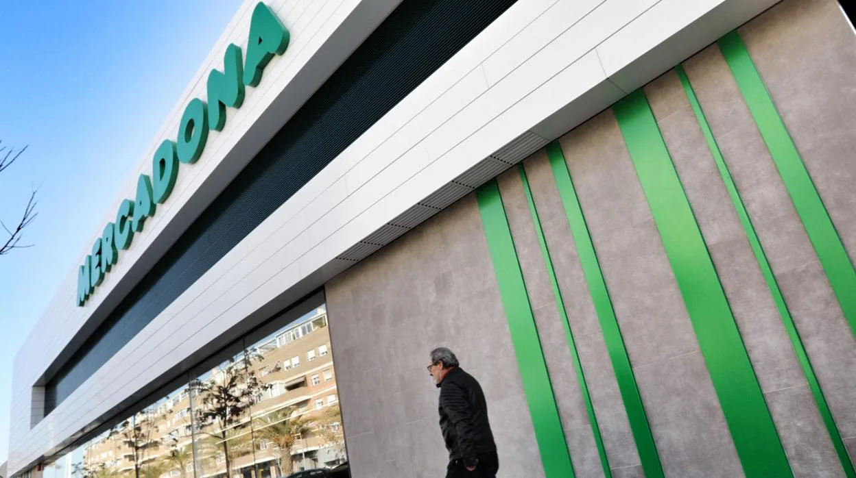 La cadena de supermercados Mercadona es la empresa con más empleados de Andalucía