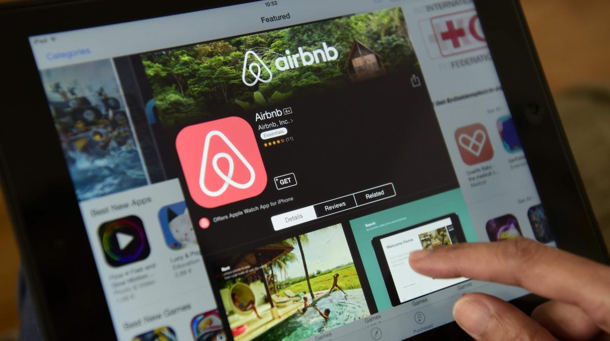 El TSJC obliga a Airbnb a retirar 12.000 anuncios de pisos ilegales en Cataluña