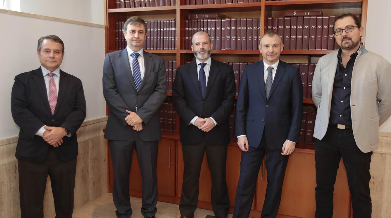 Ignacio Méndez, secretario general de la Consejería de Hacienda de la Junta; Rafael Sánchez Durán (Endesa); Manuel Jiménez González (González Byass); Daniel Navia, (BBVA) y Juan Manuel Castaño