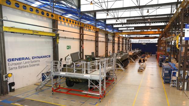 Preocupación en la industria sevillana por la pérdida del contrato del carro de combate por Santa Bárbara