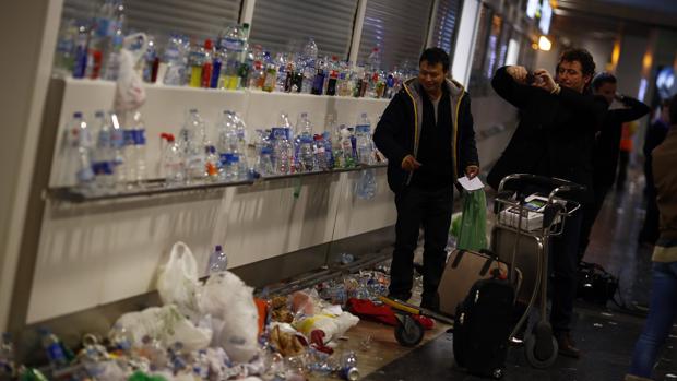 USO, CGT y Comisiones Obreras convocan una huelga indefinida de limpieza en Barajas desde el 20 de enero