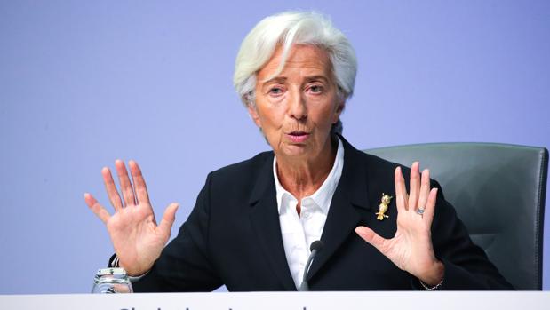 Lagarde: «Vamos a revisar cómo deliberamos, cómo medimos y cómo comunicamos»