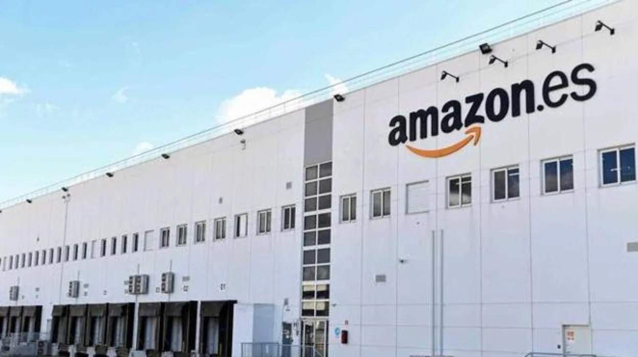 Amazon creará mil empleos en el nuevo centro logístico que abrirá en Murcia