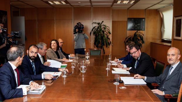 El Gobierno rechaza el ajuste de Airbus y anuncia «reuniones continuas» para abordar el futuro