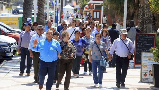 El Gobierno suspende todos los viajes del Imserso por el coronavirus