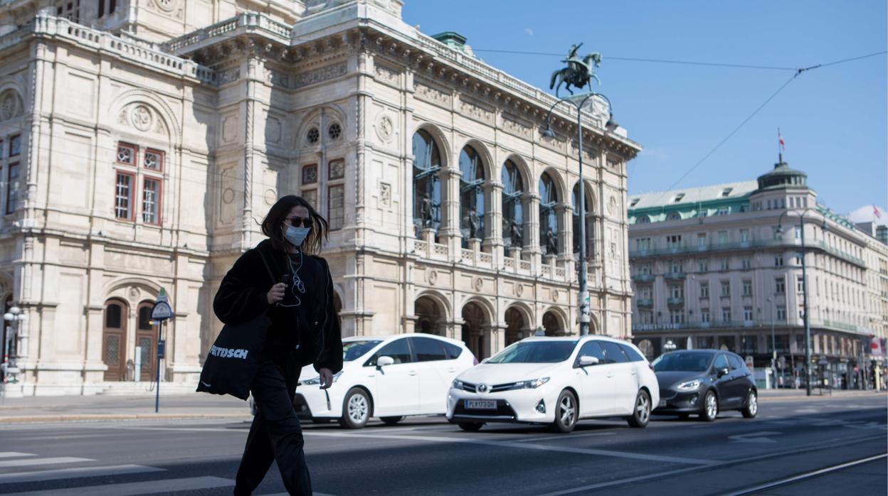 Vistas de la Ópera de Viena, también bajo medidas de confinamiento por el coronavirus