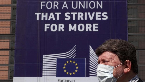 El Eurogrupo aprueba medio billón en ayudas a los países afectados pero sin eurobonos