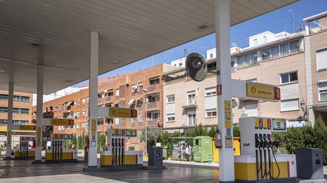 La demanda carburantes ha caído por el Covid-19 un 65% en carreteras, un 80% en ciudades y el 90% en zonas rurales