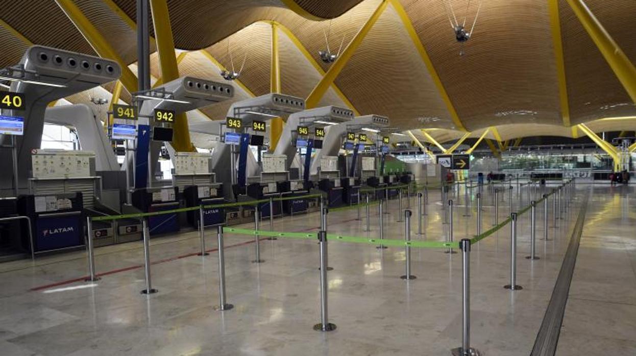 La T4 de Madrid-Barajas, en una imagen durante el actual estado de alarma