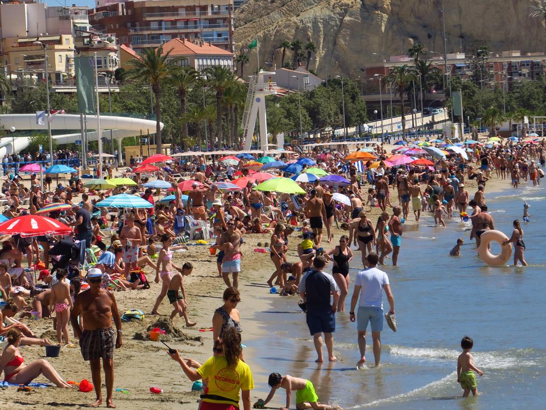 La cuarentena a los turistas extranjeros pone en jaque la reactivación del turismo