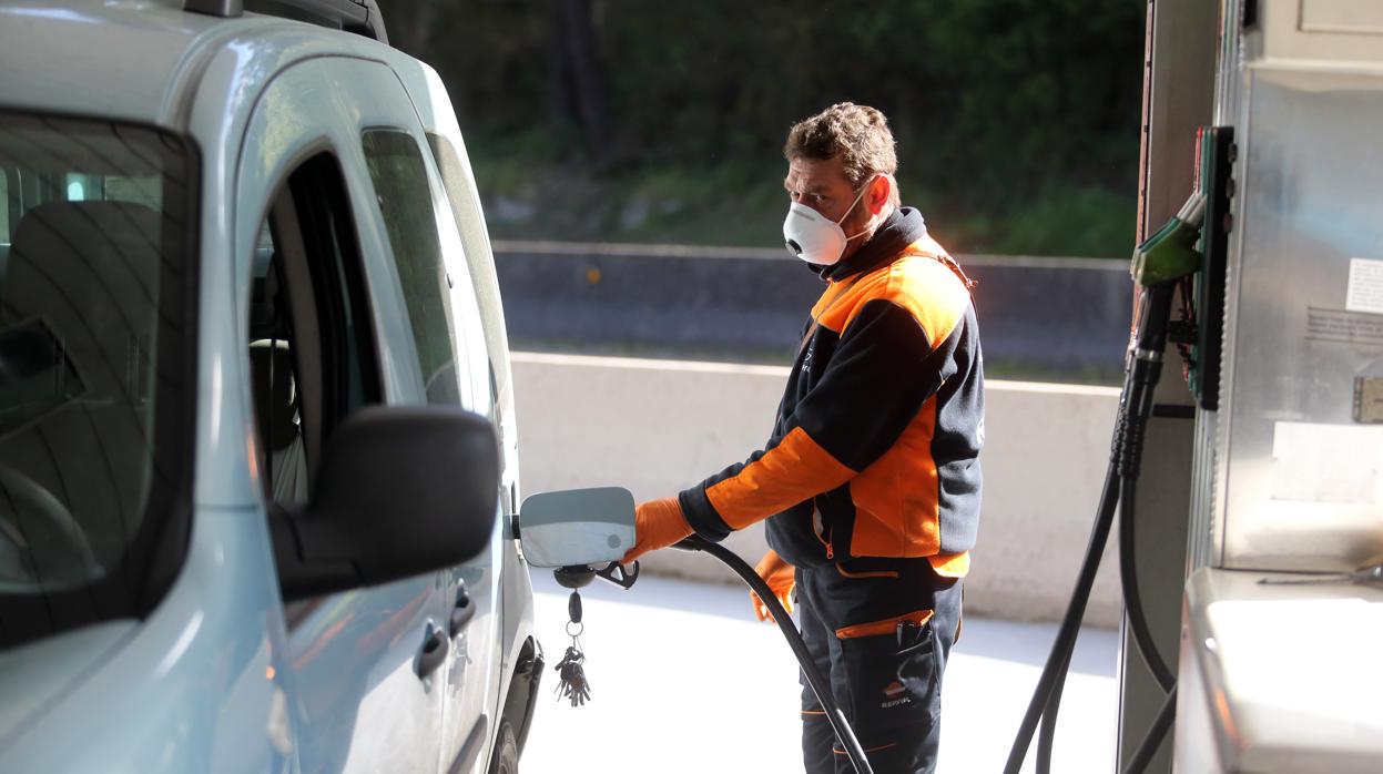 Imagen de una gasolinera durante la pandemia