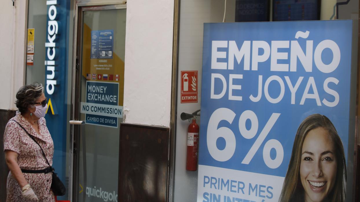 El 24% de españoles ha pedido dinero prestado para facturas en el confinamiento