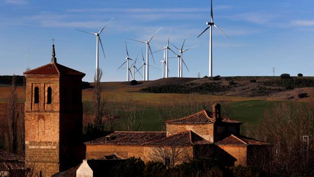 Iberdrola construirá un parque fotovoltaico en Velilla, donde cierra una planta de carbón
