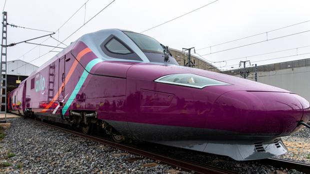 El AVE low cost de Renfe «no tiene fecha» para su lanzamiento