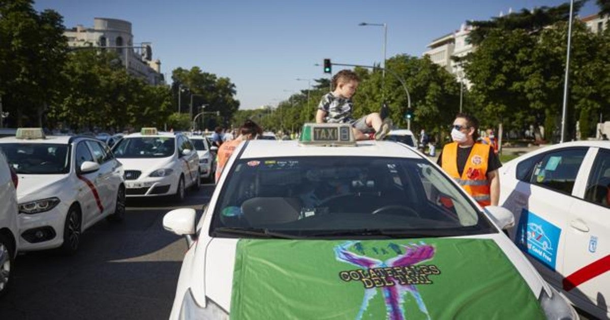 EMILIO DOMÍNGUEZ DEL VALLE: ¿Y si los gobiernos regionales nos llevan en taxi al médico y al colegio?