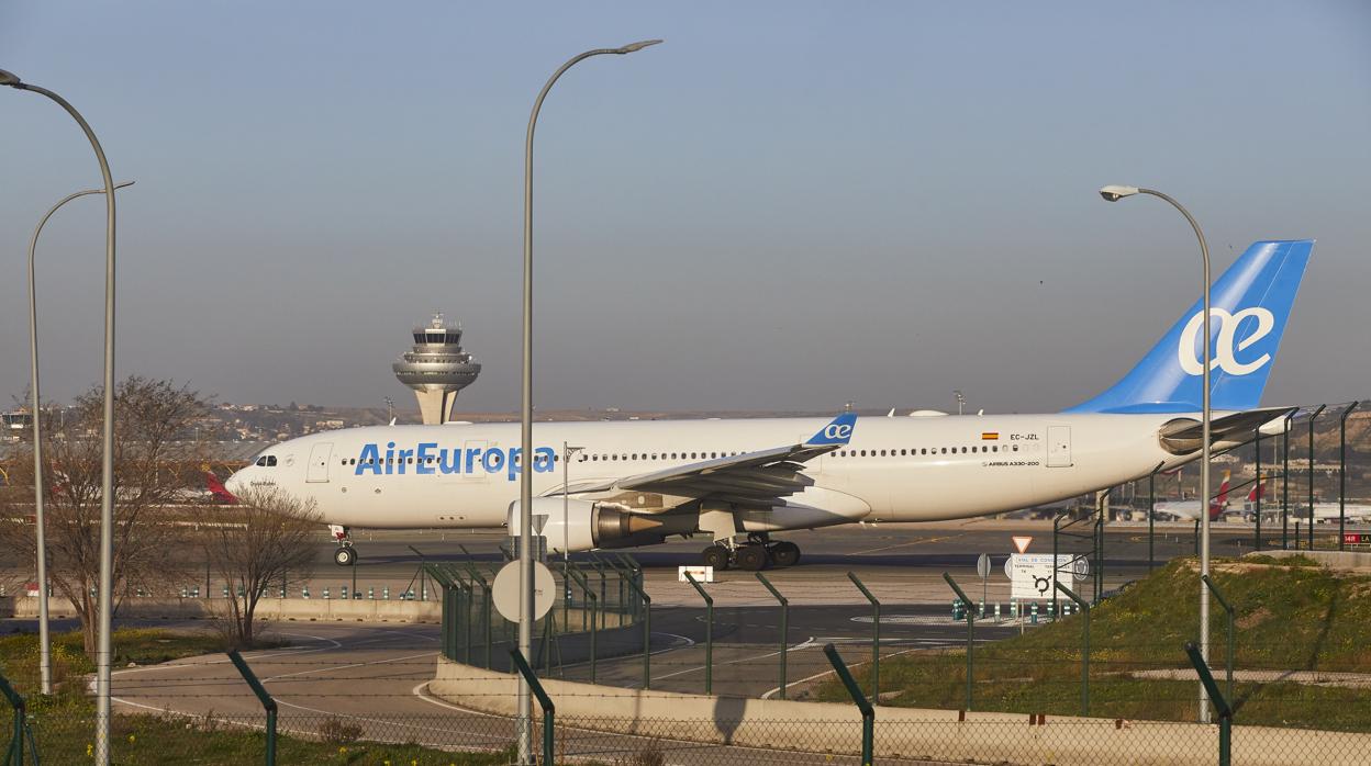 Avión de Air Europa en el aeropuerto madrileño de Barajas