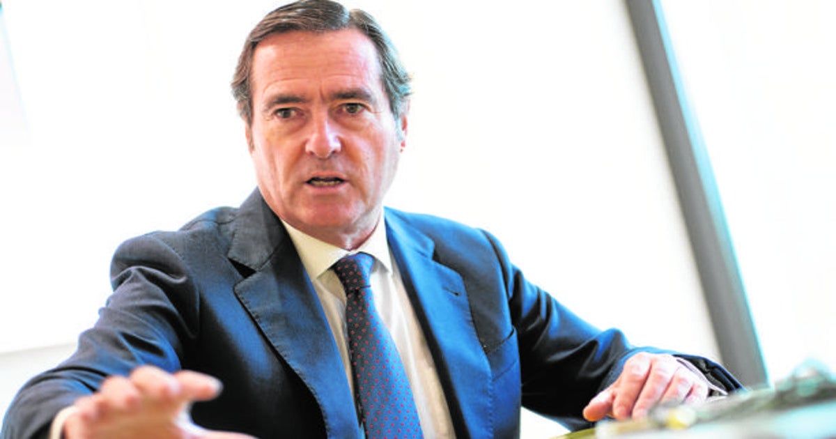 Antonio Garamendi en un momento de la entrevista con ABC