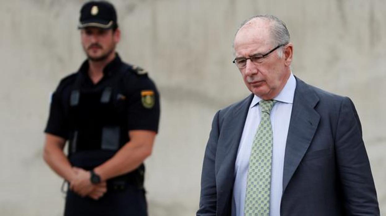 Rodrigo Rato a la salida de la Audiencia Nacional