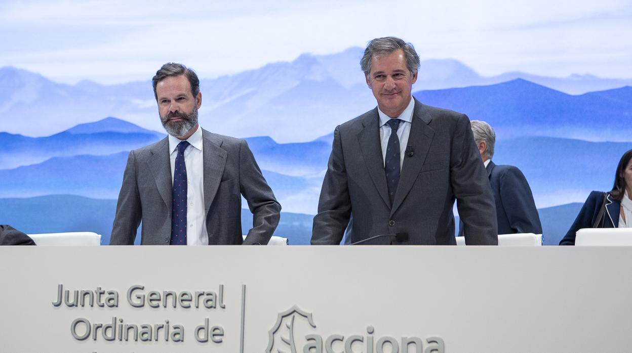 Juan Ignacio (izda) y José Manuel Entrecanales (dcha) en una imagen de archivo