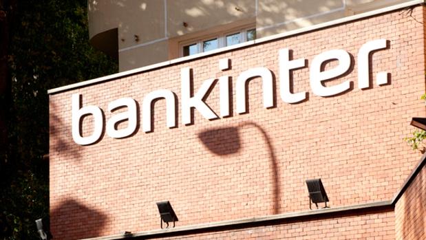 Bankinter gana un 50,5% menos hasta septiembre y provisiona 51 millones más