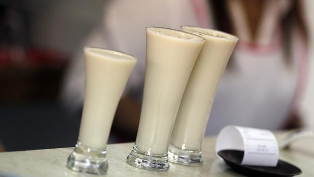 La horchata se verá afectada por la subida al 21% del IVA de las bebidas azucaradas