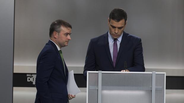 Los asesores del Gobierno cobran 15.000 euros más si son hombres