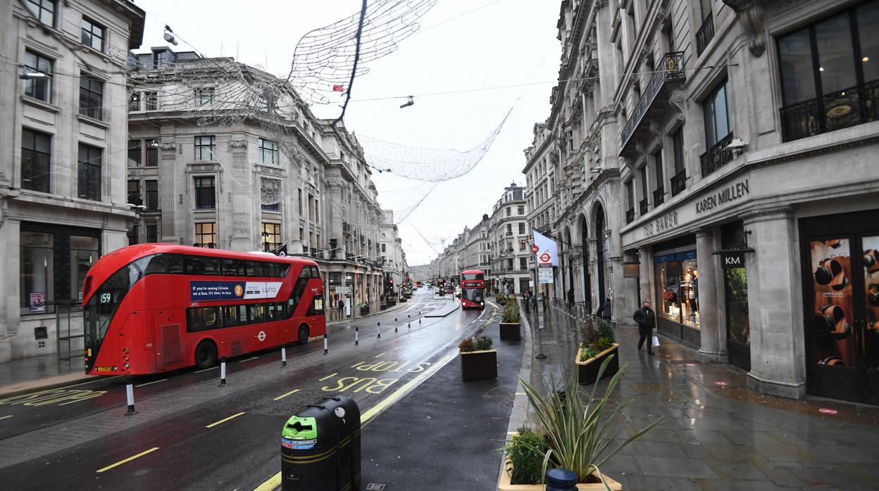 El optimismo y calma reinante en el mercado desde ese momento se rompió a causa de las dudas que despierta la nueva cepa británica