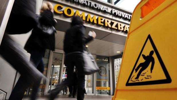 El Commerzbank anuncia otro plan de ajustes y eliminará este año 2.300 empleos