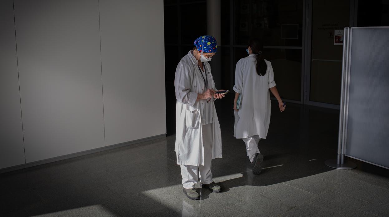 Enfermeras en el Hospital de la Santa Creu i Sant Pau de Barcelona