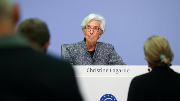 Lagarde reconoce que «las mutaciones pueden recrudecer» la situación económica