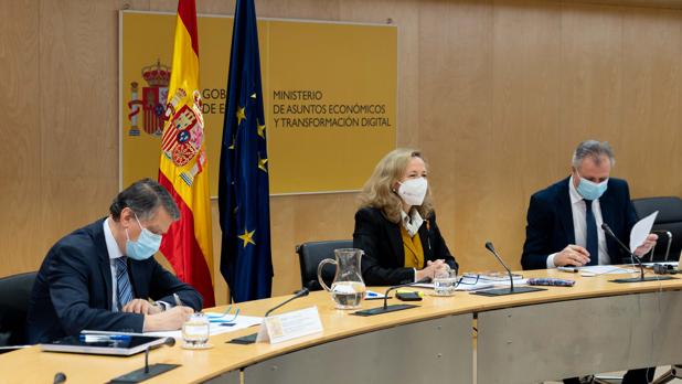 El Gobierno aprobará mañana invertir, al menos, 600 millones hasta 2023 en digitalizar autonomías y pymes