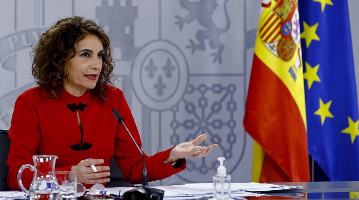 La ministra portavoz, María Jesús Montero