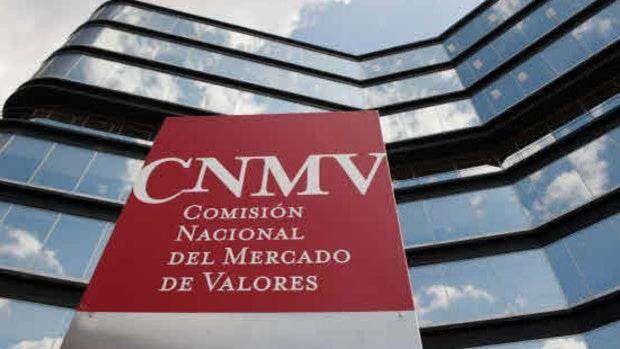 La CNMV exige al Congreso una solución a su crisis de personal