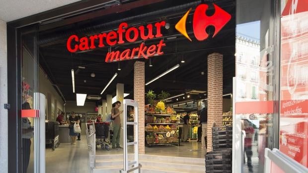 Carrefour empieza a transformar los supermercados comprados a Supersol tras la aprobación de Competencia