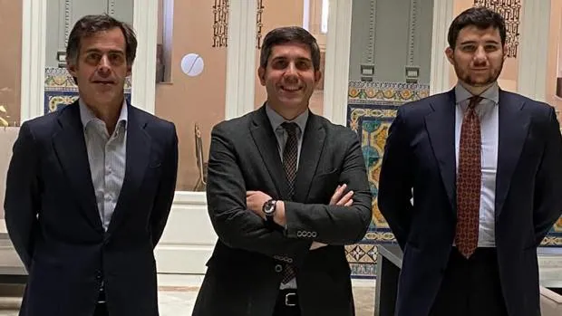 Sanguino ficha a Manuel Fernández Maza y Paolo Bua para reforzar su área de fusiones y adquisiciones