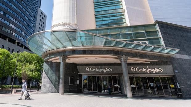 El Corte Inglés pacta con los sindicatos un ERE para 3.292 trabajadores
