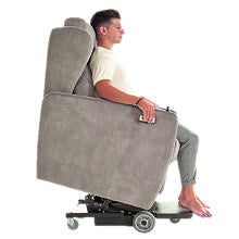 La empresa de tapices Acomodel lleva décadas apostando por la innovación en sus mecanismos. Uno de ellos ayuda a levantarse del sillón y está pensado para utilizarse en geriátricos