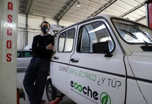 La inexplorada ruta de la metamorfosis del coche de combustión en eléctrico