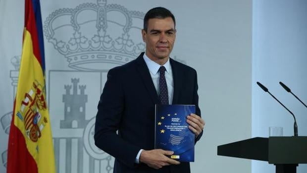 Así es el documento que Sánchez lleva al Congreso: 102 reformas sin concreción a lo largo de más de 200 páginas