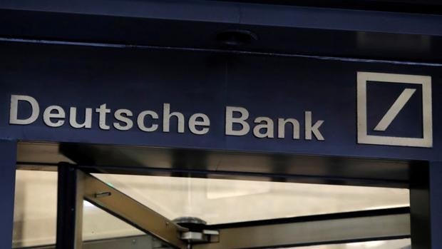 Los accionistas de Deutsche Bank exigen dividendo