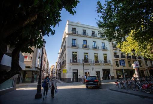 Edificio en la Plaza Nueva