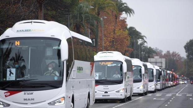 Los transportistas denuncian precios por debajo de costes en las licitaciones de rutas escolares