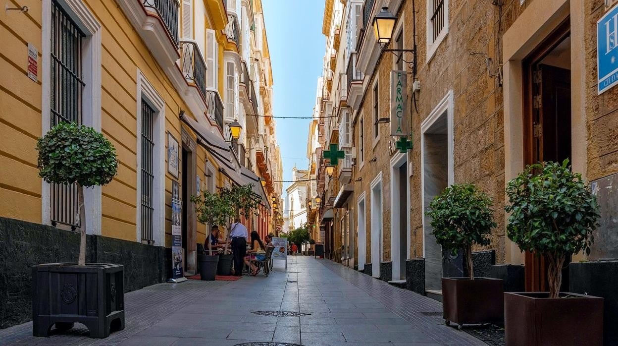 Cádiz, la ciudad andaluza más cara en viviendas de segunda mano y la octava en toda España