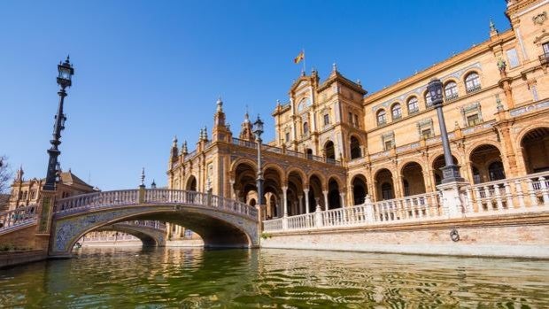 Los cinco pisos más espectaculares en venta para vivir cerca de la Plaza de España de Sevilla