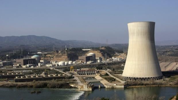 La parada técnica de tres nucleares presiona al alza el precio de la electricidad