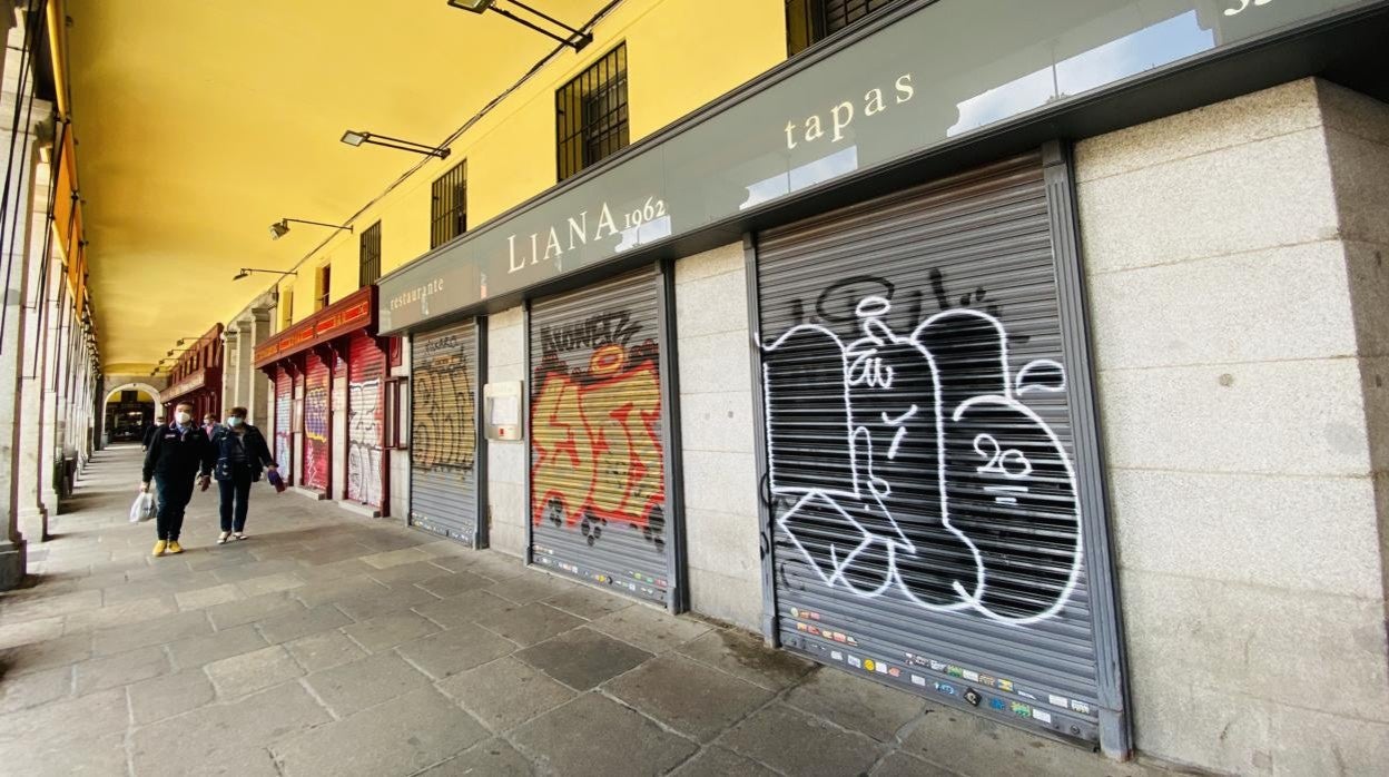 Locales cerrados en la Plaza Mayor de Madrid