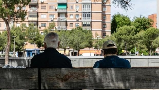 Qué pensión pueden recibir las personas que no han cotizado 15 años