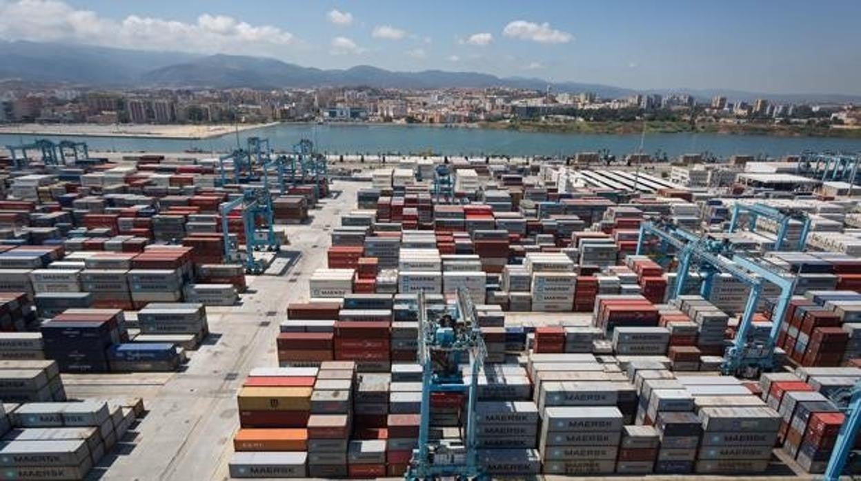 Contenedores en el puerto de Algeciras