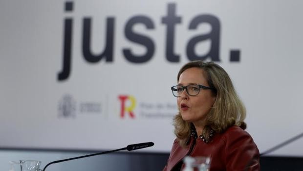 Calviño recurre a bajar los impuestos para atraer a España a talentos de la nueva economía digital